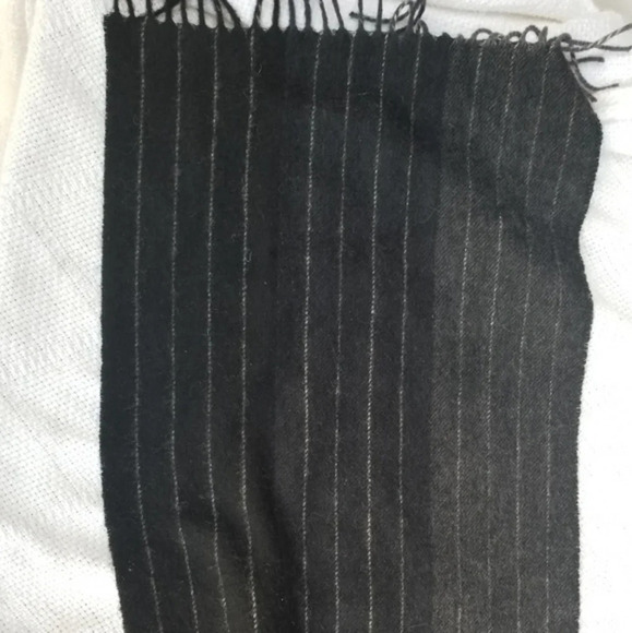 Valentina soft wool scarf/ muffler - Picture 8 of 8